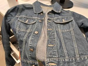 CS 332/2024  BLUE JEANS JACKET  BRAND  GOLD